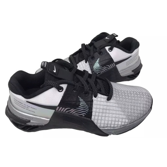 Nike Metcon 8 Premium Iridescent Gym Shoes DQ4681-100 Wmn\'s Size 11.5 / Men\'s 11